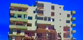 Hatay'da mahkeme süreci tamamlanan 6 katlı bina kontrollü olarak yıkıldı