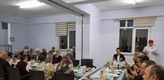 Kırklareli Valisi Birol Ekici, huzurevi sakinleri ile iftar yaptı