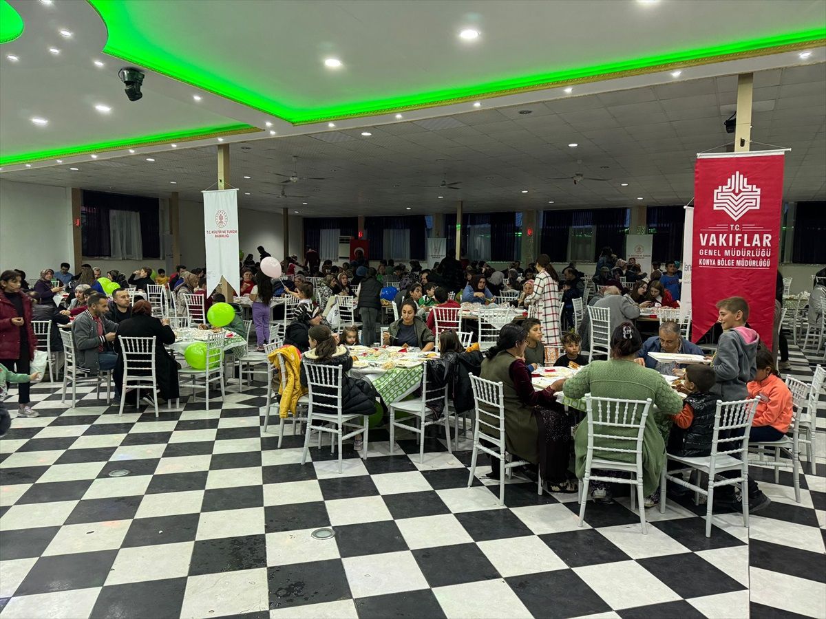 Konya Vakıflar Bölge Müdürlüğü Aksaray'da İftar Programı Düzenledi