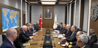 Milli Savunma Bakanı Yaşar Güler, ABD Temsilciler Meclisi Silahlı Hizmetler Komitesi Üyelerini Kabul Etti