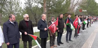 Sivas'ta üniversite öğrencileri Filistin için yürüdü