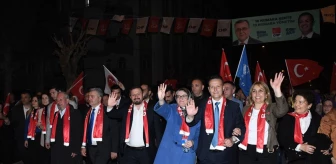 AK Parti'nin Balıkesir Büyükşehir Belediye Başkan adaylarına destek için 'Büyük Sevgi Yürüyüşü' düzenlendi