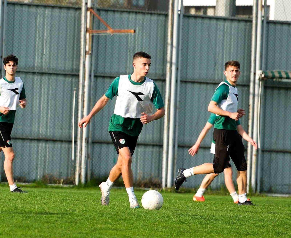 Bursaspor, Zonguldak Kömürspor maçı hazırlıklarını sürdürdü