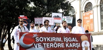 Fatih'te Hekimlerden İsrail'e Karşı Sessiz Yürüyüş