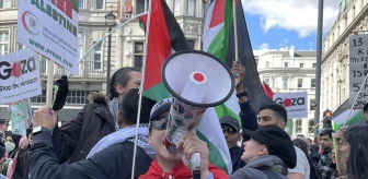 Londra'da Filistin Destekçileri Ateşkes İçin Yürüdü