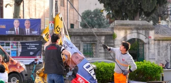 Siyasi Parti Flamaları ve Pankartları Toplanmaya Başlandı
