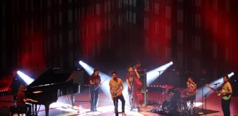 Portekizli Eurovision Şampiyonu Salvador Sobral İstanbul'da Konser Verdi