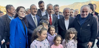 Ulaştırma ve Altyapı Bakanı Abdulkadir Uraloğlu, Trabzon'da vatandaşlarla buluştu