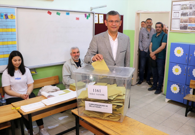 Yerel seçimlerde siyasi parti başkanlarının oy kullanacağı okullar belli oldu
