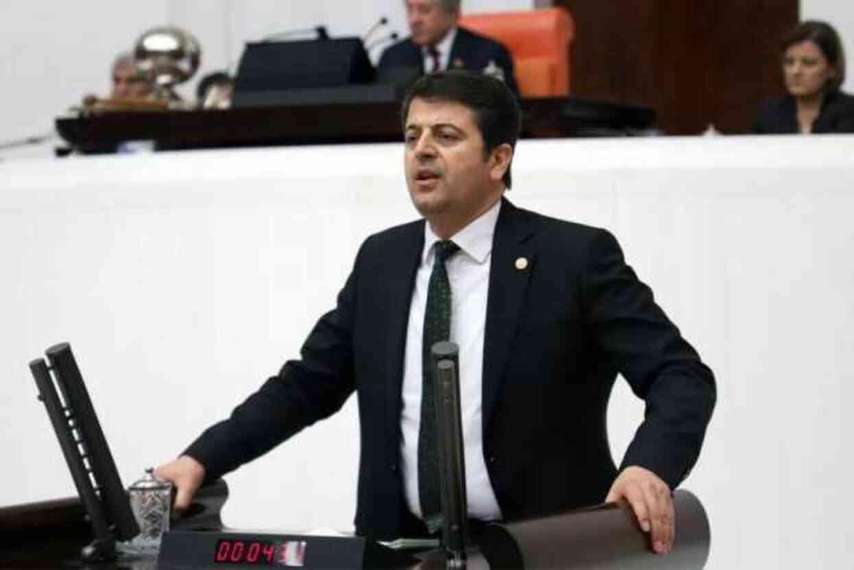 AK Parti'nin 20 yıldır elinde tuttuğu Adıyaman CHP'ye geçti AK Parti'nin 20 yıldır elinde tuttuğu Adıyaman CHP'ye geçti