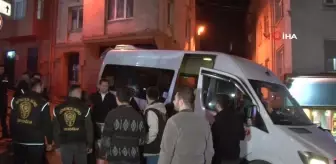 Beyoğlu'nda sayılan oylar ilçe seçim kurullarına getirilmeye başlandı