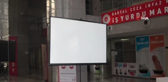 İstanbul Adalet Sarayı'na resmi veriler için ekran kuruldu