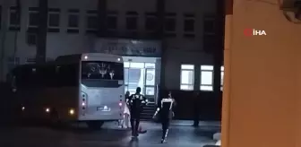 İstanbul'da oy pusulalarının okullara dağıtılma işlemi başladı