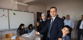 Muharrem Tutuş, İzmit Belediye Başkan adayı olarak oy kullandı