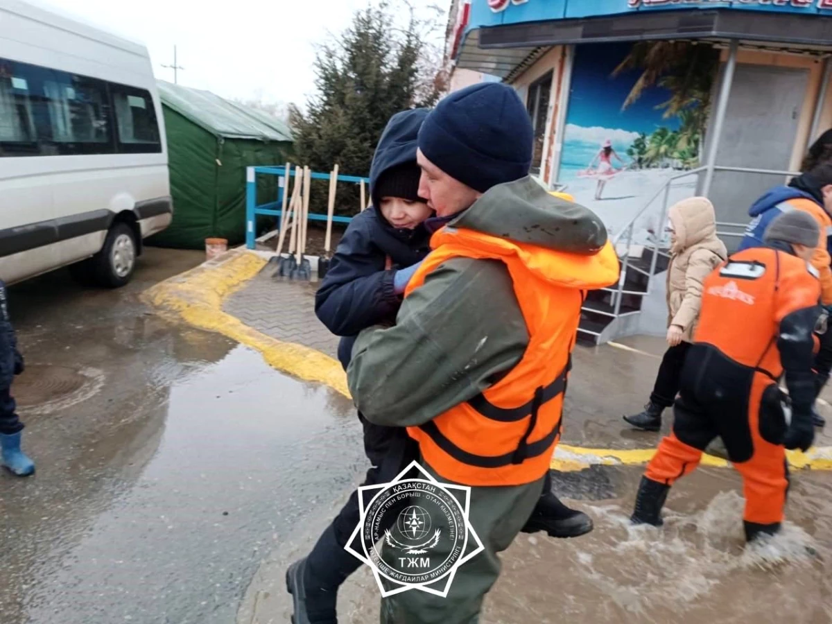 Kazakistan'da Sel Felaketi: Binlerce Kişi Tahliye Edildi - Haberler