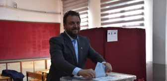 Cumhur İttifakı'nın Marmaris Belediye Başkan Adayı Serkan Yazıcı Oyunu Kullandı