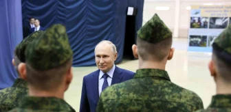 Putin, 150 bin genci zorunlu askerlik hizmetine çağırdı