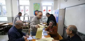 Türkiye yerel yöneticilerini seçiyor