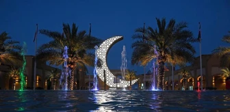 Kuveyt'teki En Büyük Işıklandırılmış Çelik Hilal Heykeli Guinness Dünya Rekorları'na Girdi