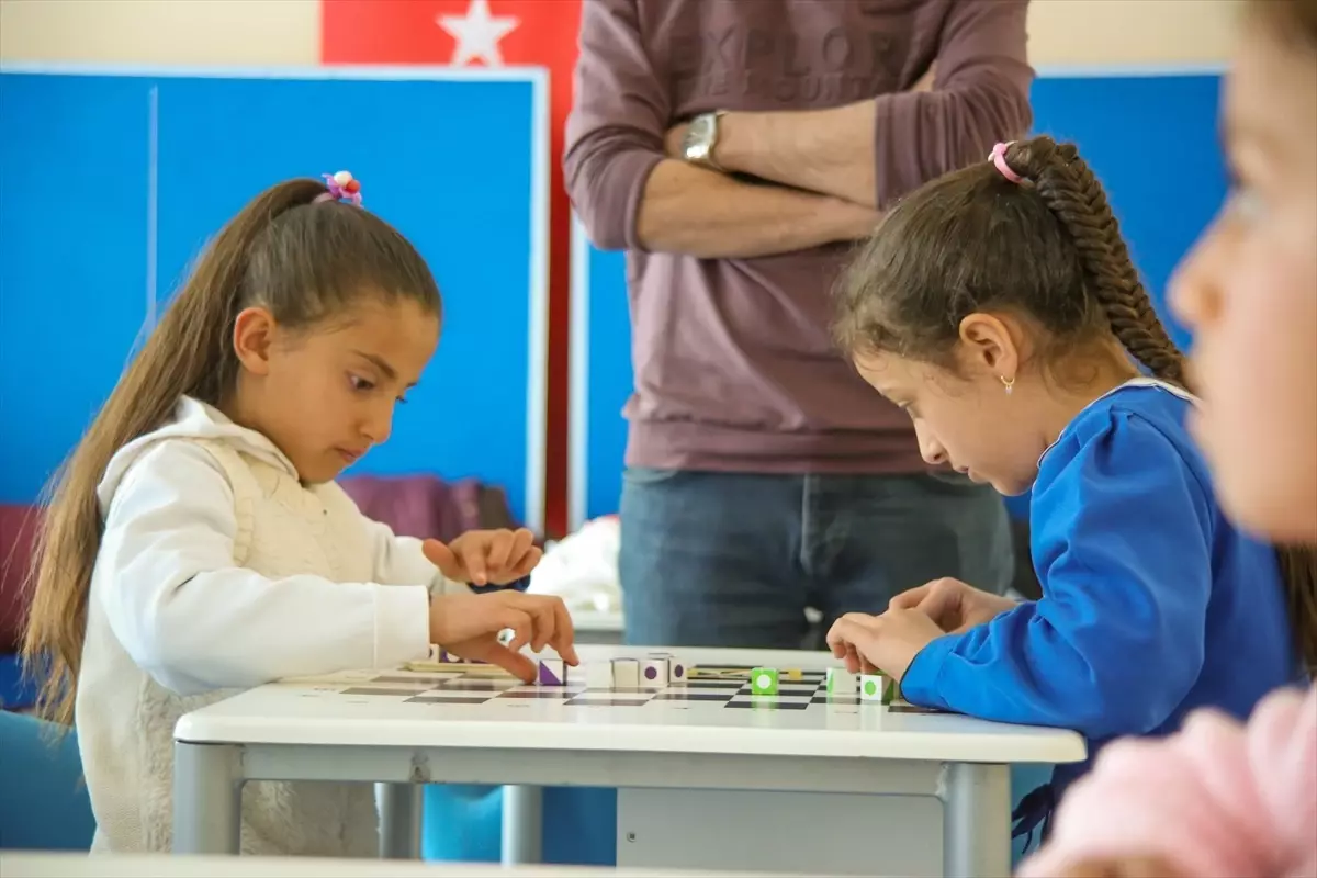 Göle'de Akıl ve Zeka Oyunları Dostluk Turnuvası Düzenlendi