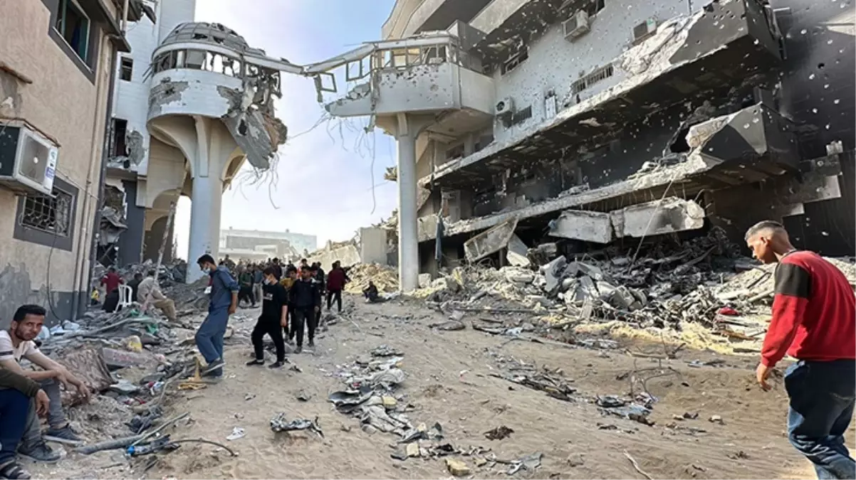 İsrail ablukaya aldığı Şifa Hastanesi'nden çekildi! Korkunç manzara ortaya çıktı