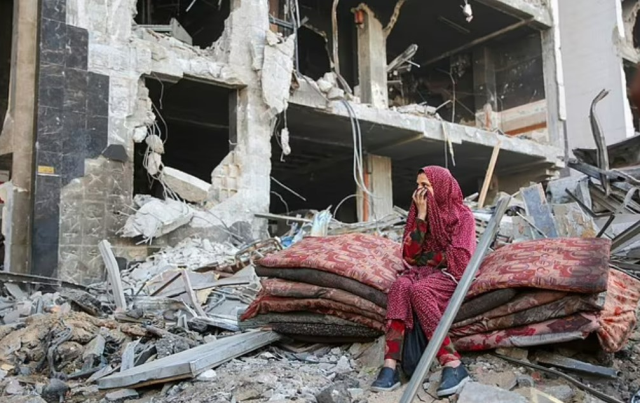 İsrail Savunma Güçleri, Gazze'nin El Şifa'den geride büyük bir yıkım bırakarak çekildi