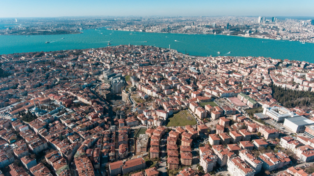 İstanbul'da 12 ilçe daha CHP'ye geçti! Beyoğlu'nda 35 yıl sonra gelen seçim zaferi