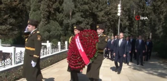 Savunma Sanayi Başkanı Görgün, Azerbaycan'da Haydar Aliyev'in mezarını ziyaret etti
