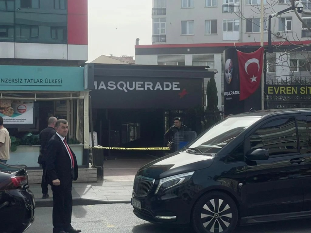 İstanbul'da tadilat yapılan gece kulübünde yangın: 29 kişi öldü, 1 kişi yaralandı