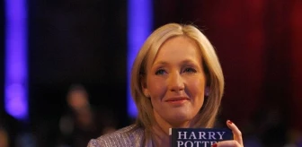 JK Rowling, İskoçya'nın nefret suçu yasasını eleştirdi ve polise kendisini tutuklama çağrısı yaptı