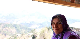 Kozan'da dürüstlük vaadiyle seçimi kazanan kadın muhtar