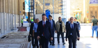 TİKA Başkanı Serkan Kayalar, Bağdat'ta Abdulkadir Geylani Külliyesi'ni ziyaret etti
