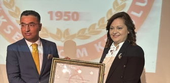 CHP'li Burcu Köksal Afyonkarahisar Belediye Başkanı olarak göreve başladı