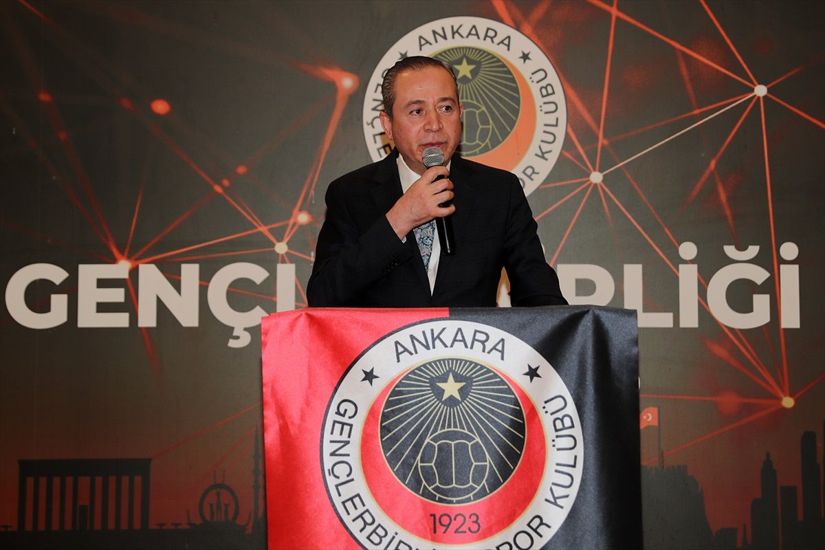 Gençlerbirliği Kulübü Başkanı Osman Sungur ve yönetim kurulu üyeleri basın mensuplarıyla iftar yemeğinde buluştu