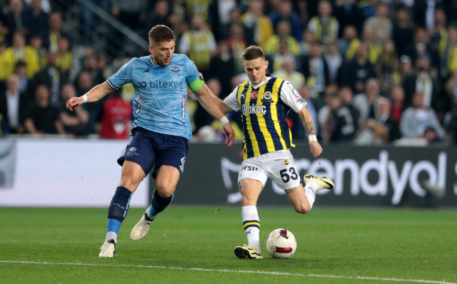 Kadıköy'de 6 gollü çılgın maç! Fenerbahçe, Adana Demirspor'u 4-2 yendi