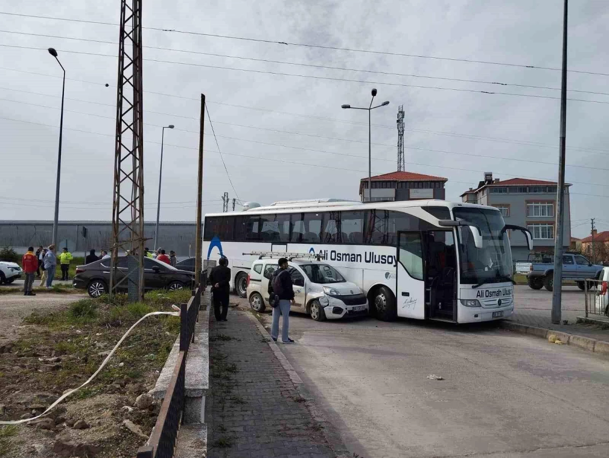 Sinop'ta zincirleme trafik kazası: 1 yaralı