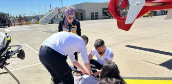 91 yaşındaki hasta ambulans helikopterle Diyarbakır'a sevk edildi
