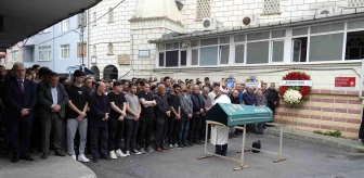 Beşiktaş'ta yangın faciasında hayatını kaybeden Mahmut Emin Kaya son yolculuğuna uğurlandı