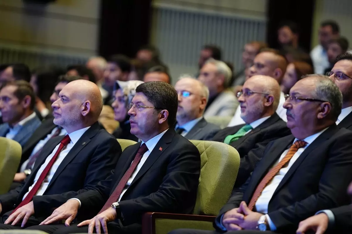 Adalet Bakanı Yılmaz Tunç, İnsan Hakları Eylem Planı ve Yargı Reformu Strateji Belgesi'ni tamamlamak üzere olduklarını söyledi