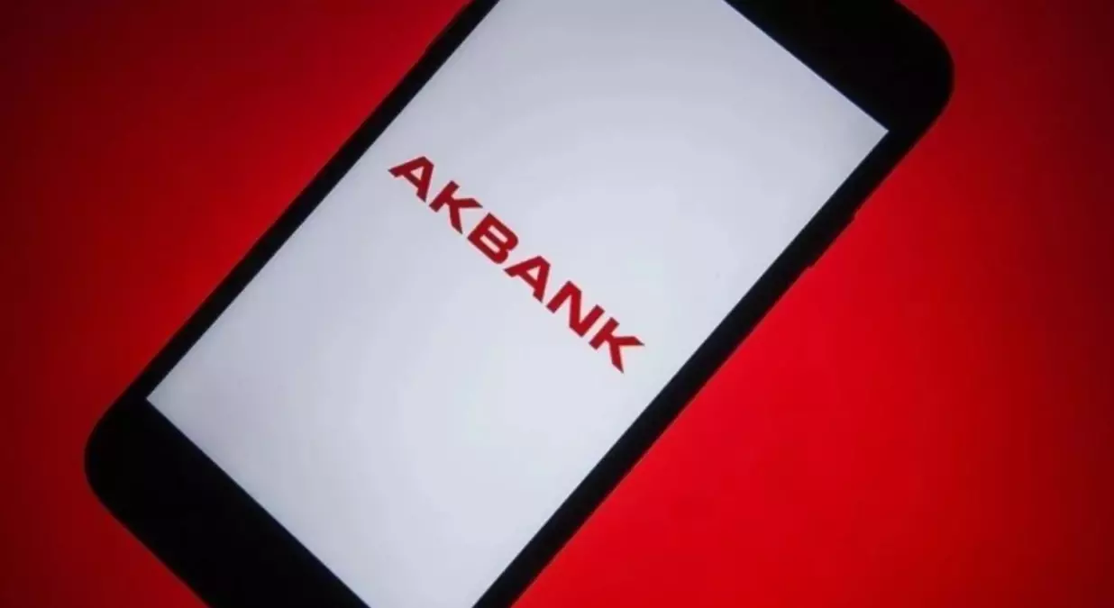 Akbank çöktü mü? 4 Nisan Perşembe Akbank neden açılmıyor, sorun mu var? Akbank para gönderemiyorum?