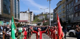 AK Parti'den Arhavi Belediye Başkanı Seçilen Turgay Ataselim Görevi Devraldı