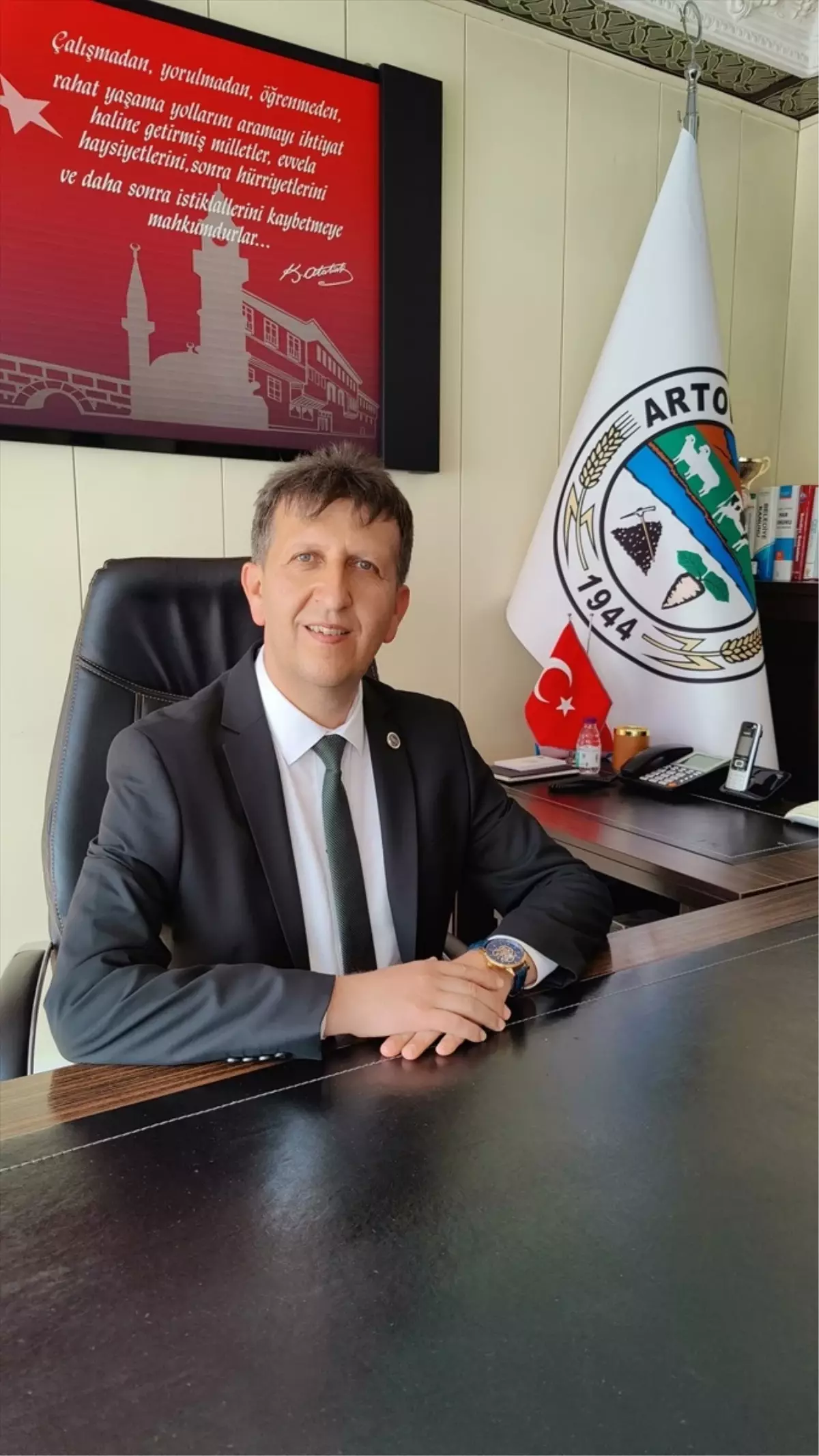 AK Parti'den Artova Belediye Başkanı Ali Güner göreve başladı