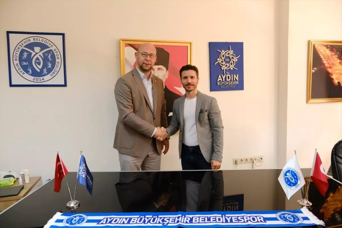 Aydın Büyükşehir Belediyespor, Alper Hamurcu ile sözleşme uzattı