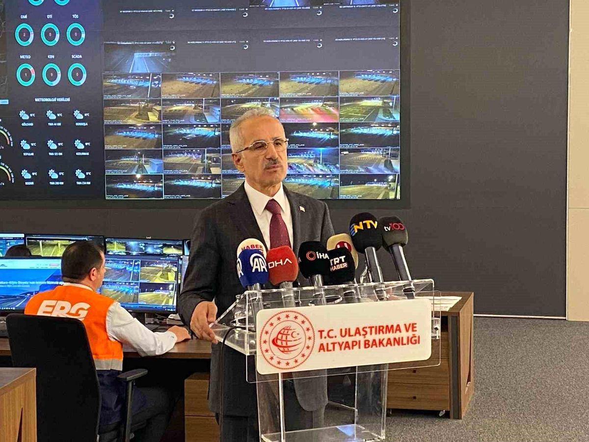 Ulaştırma Bakanı: Bayramda 'kavimler göçü' yaşanacak