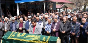 Beşiktaş'ta çıkan yangında hayatını kaybeden Binali Çayır, Erzincan'da toprağa verildi