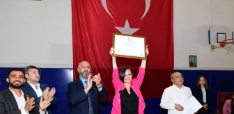 CHP'li İrfan Önal ve Helil Kınay mazbatalarını aldı