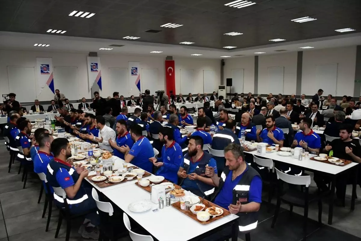 Karabük Valisi Mustafa Yavuz, KARDEMİR işçileriyle iftar yaptı