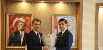 AK Parti'den Kocaali Belediye Başkanı Turan Yüzücü göreve başladı