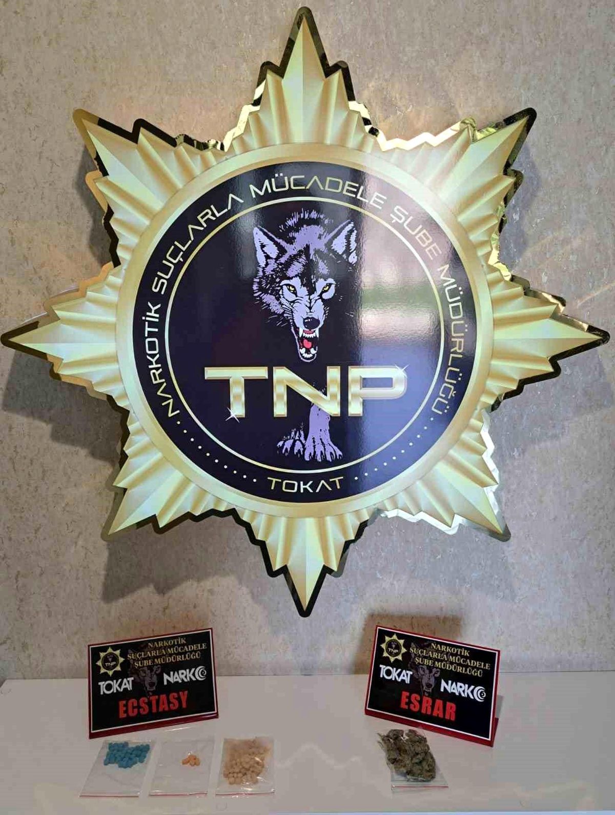 Tokat'ta yapılan operasyonda uyuşturucu ele geçirildi, 3 kişi gözaltına alındı