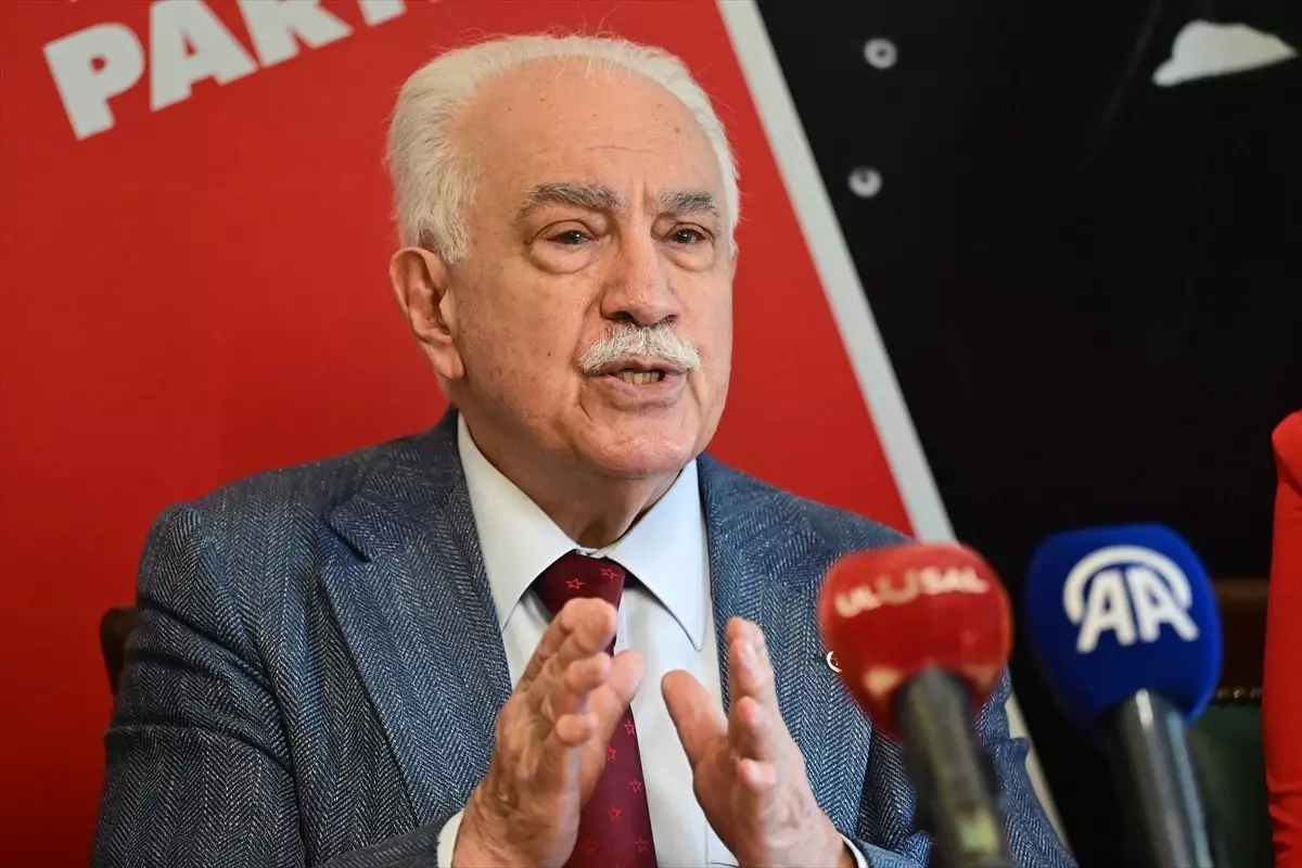 Perinçek, Van Büyükşehir Belediye Başkanlığı mazbatasının verilmesine tepki gösterdi